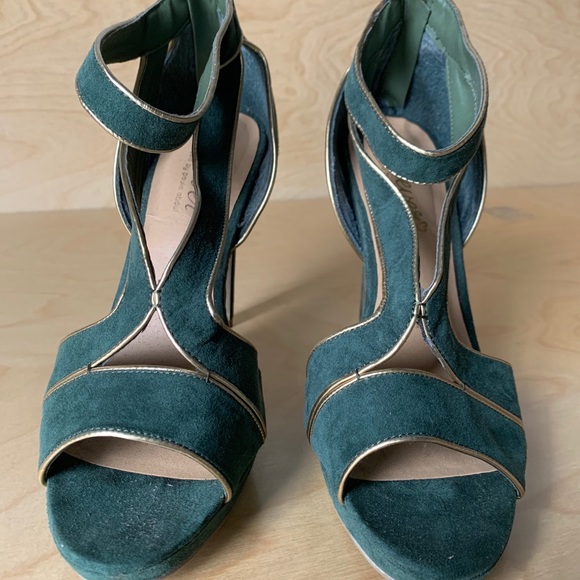 Green and gold strappy heels - Picture 2 of 4